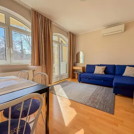 Pelso Apartment *