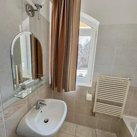 アパート Pelso